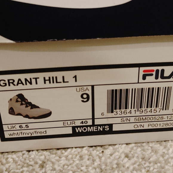 FILA GRANT HILL 1  WHITE,RED,BLUE WOMEN'S  SHOES  NEW! - Picture 8 of 8